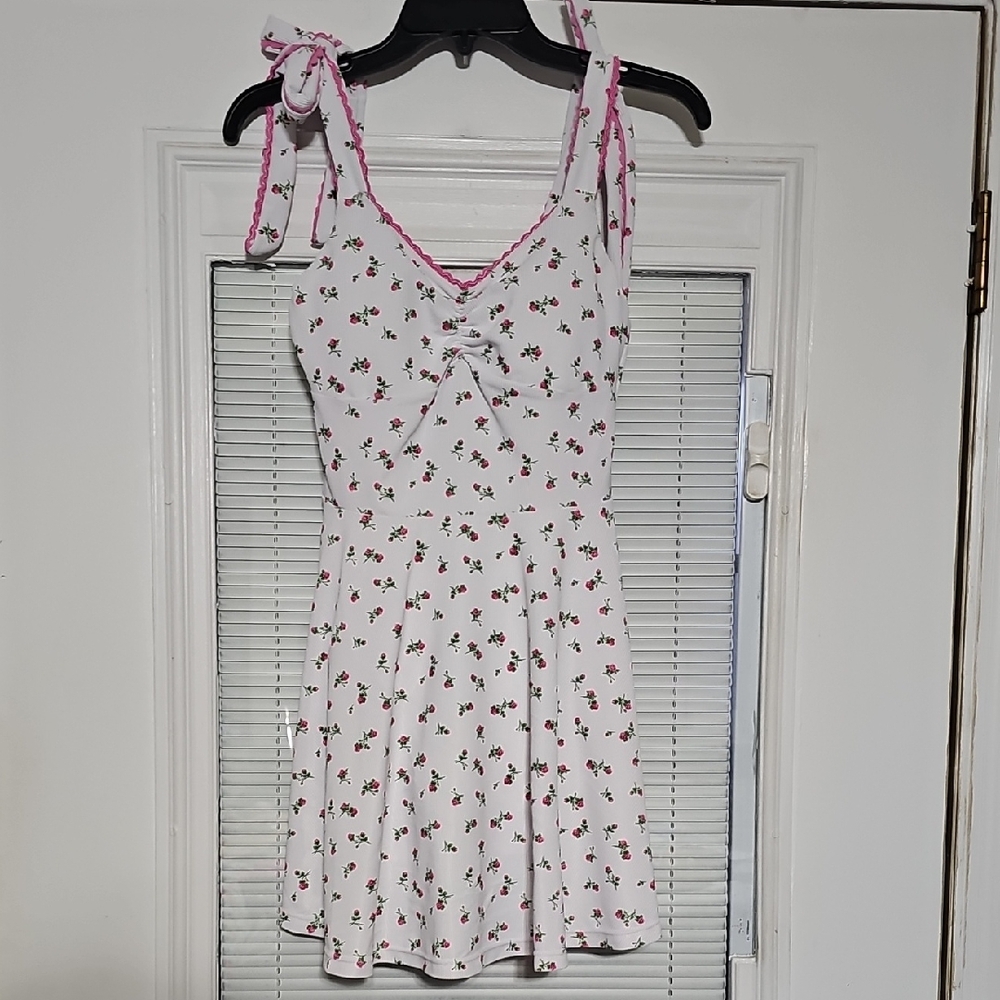 Beach Riot White Active Tank with Pink Floral Trim
